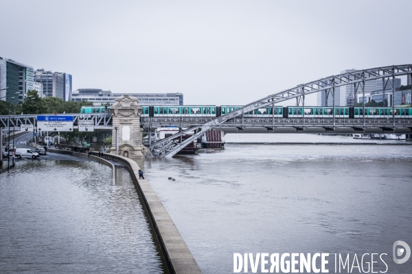 Paris, la Seine en crue