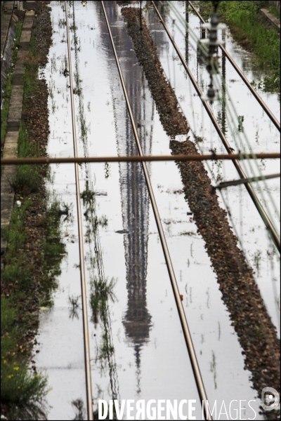 La crue exceptionnelle de la Seine à Paris stabilisée à 6,09 m provoque des inondations sur les berges