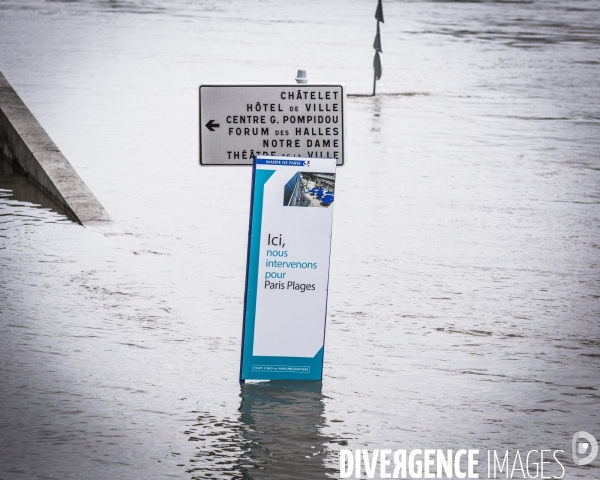 Paris, la Seine en crue