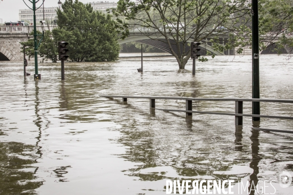 Paris, la Seine en crue