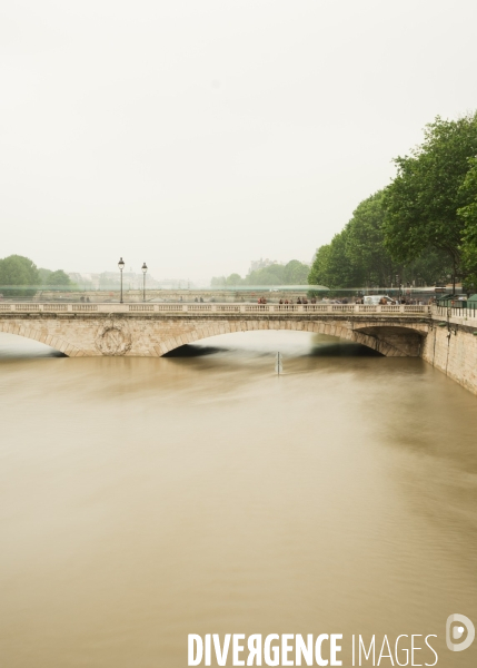 Crue Paris 2016