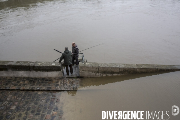 La seine en crue à Paris