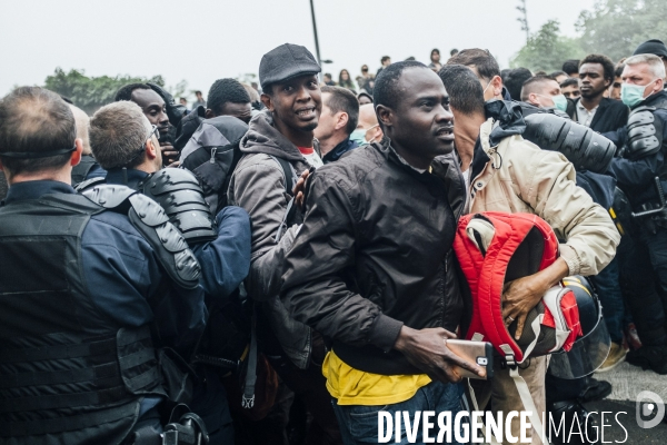Evacuation du camp de migrants des Jardins d éole