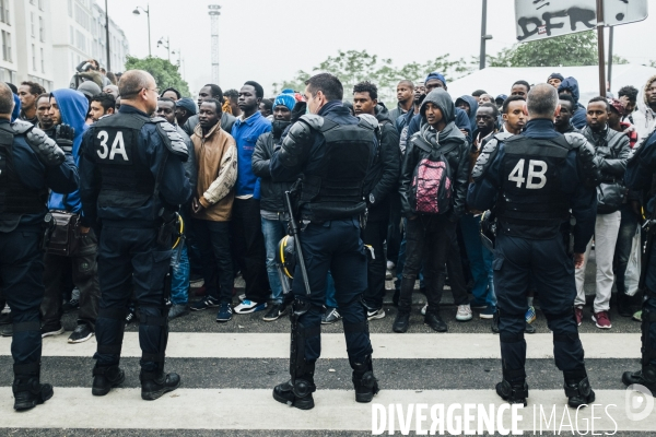 Evacuation du camp de migrants des Jardins d éole