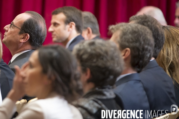 Hollande et Macron: signature Air France et Safran à l Elysée