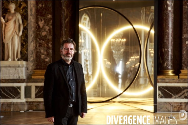 Les installations de l artiste Olafur ELIASSON dans les salles du château de Versailles et dans les jardins.