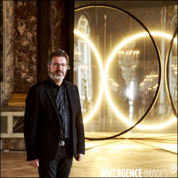 Les installations de l artiste Olafur ELIASSON dans les salles du château de Versailles et dans les jardins.