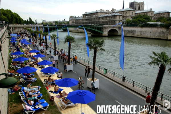 Inondations à Paris la Seine 2016.  Flooding of the River Seine Paris 2016.