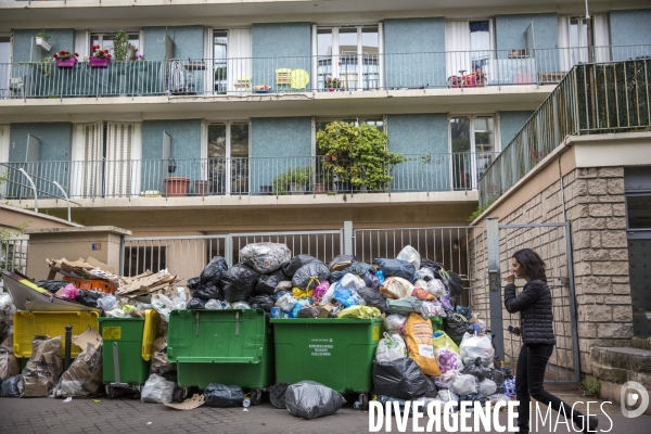 Grève des éboueurs dans le 5e à Paris