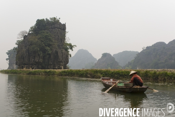 Baie d halong terrestre/vietnam