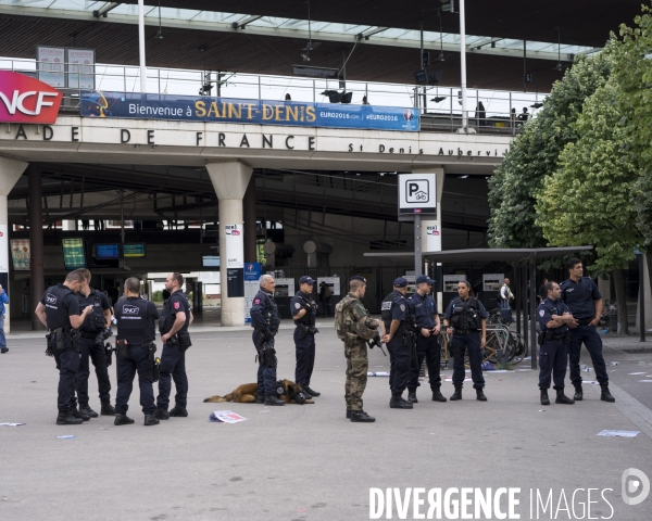Stade de France, les abords du Stade de France lors du premier match de l euro 2016.