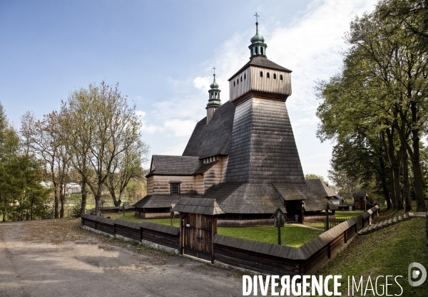 Les  tserkvas  eglises en bois/pologne