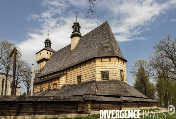 Les  tserkvas  eglises en bois/pologne