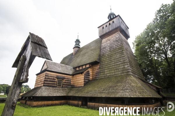 Les  tserkvas  eglises en bois/pologne