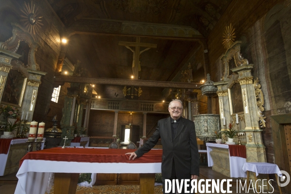 Les  tserkvas  eglises en bois/pologne