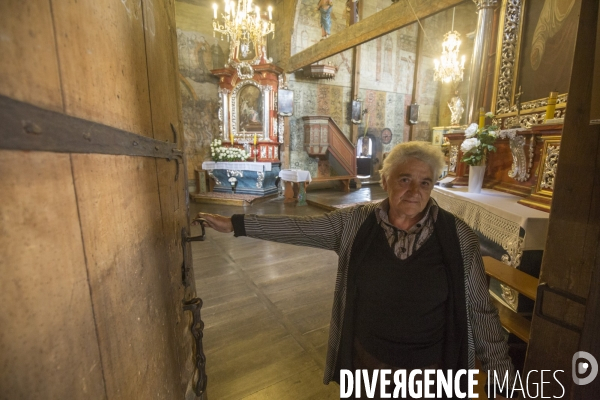 Les  tserkvas  eglises en bois/pologne