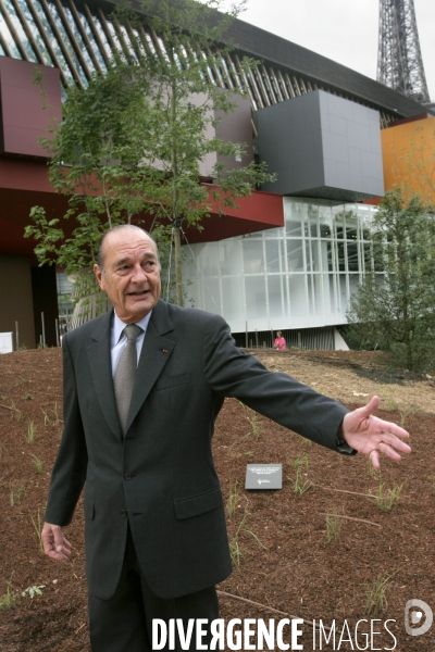 Jacques Chirac inaugure le Musée du Quai Branly