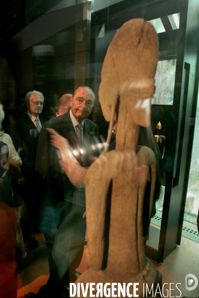 Jacques Chirac inaugure le Musée du Quai Branly