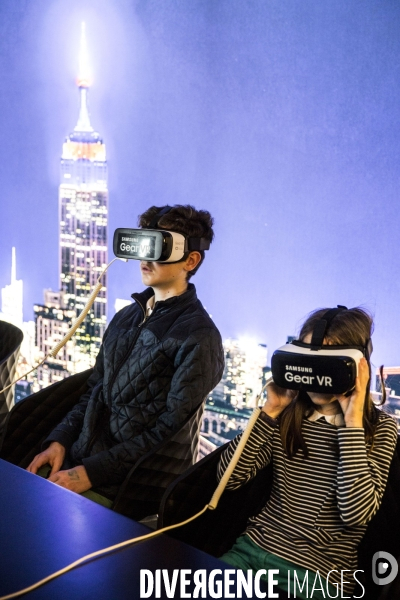 Samsung  Electronics France inaugure à Paris le S7 Life Changer Park, son premier parc d attractions de réalité virtuelle entre les tours de la Bibliothèque François Mitterrand.