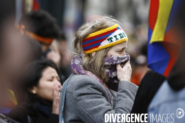 Paris: manifestation contre la repression chinoise au tibet