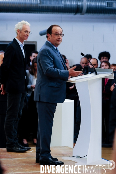 François Hollande visite l usine Devialet.