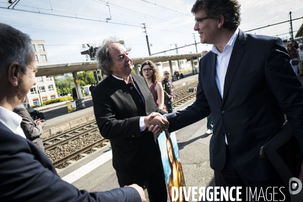 Déplacement d Arnaud Montebourg en Touraine.