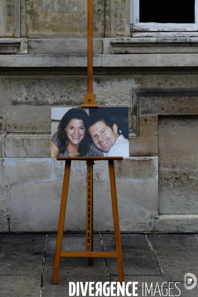 Minute de silence au ministère de l intérieur à la mémoire des deux policiers tués par Larossi Abballa