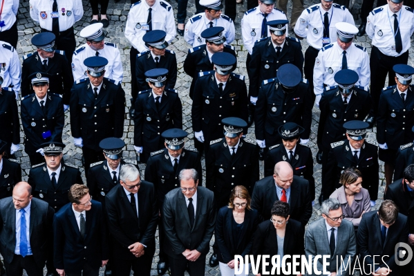 Minute de silence au ministère de l intérieur à la mémoire des deux policiers tués par Larossi Abballa