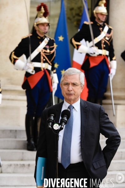 François Hollande reçoit Claude Bartolone  après le Brexit