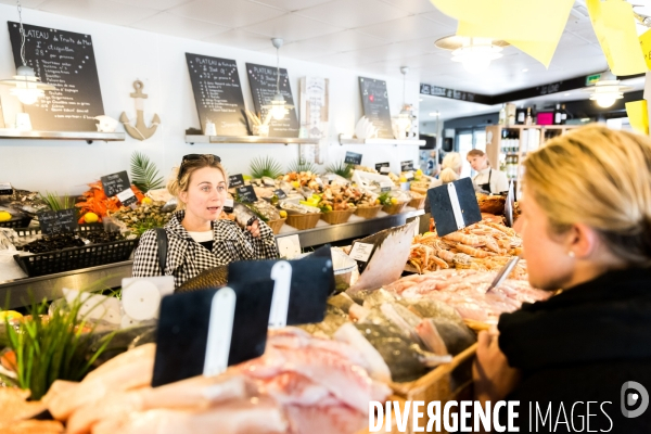 Du pêcheur au sac à main: le cuir de poisson fabriqué à Arcachon