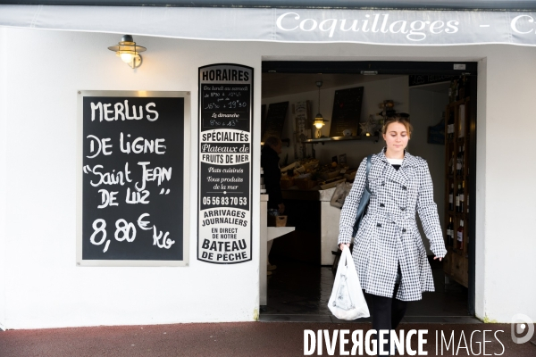 Du pêcheur au sac à main: le cuir de poisson fabriqué à Arcachon