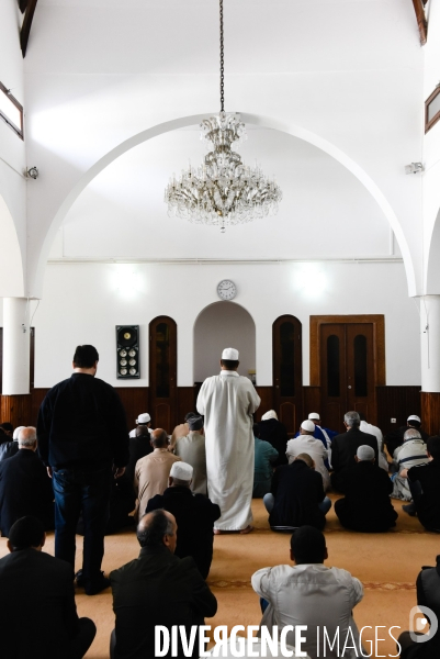 Grande mosquée de Mantes-la-Jolie dans le quartier du Val-Fourré