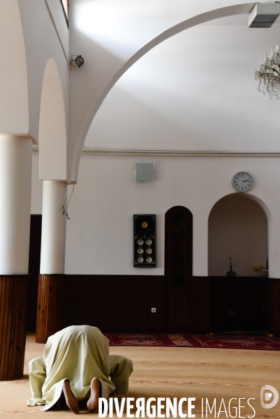 Grande mosquée de Mantes-la-Jolie dans le quartier du Val-Fourré