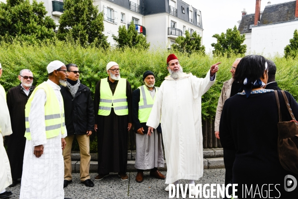 Marche organisée par la mairie de Mantes-la-Jolie à la mémoire des deux policiers  tués, Jessica Schneider et Jean-Baptiste Salvaing