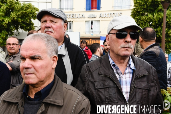 Marche organisée par la mairie de Mantes-la -Jolie à la mémoire des deux policiers  tués, Jessica Schneider et Jean-Baptiste Salvaing