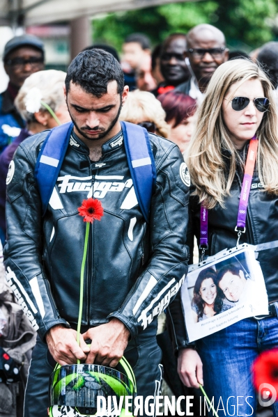 Marche organisée par la mairie de Mantes-la -Jolie à la mémoire des deux policiers  tués, Jessica Schneider et Jean-Baptiste Salvaing