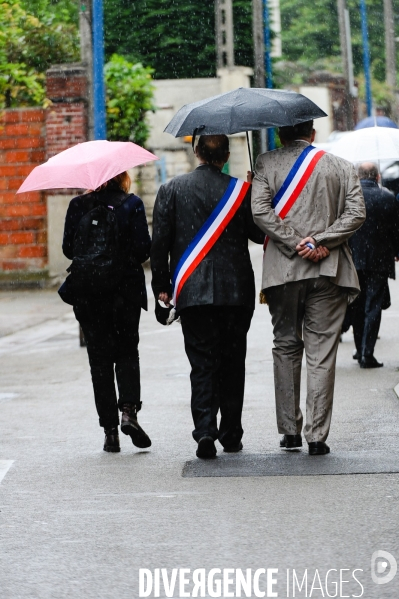 Marche organisée par la mairie de Mantes-la -Jolie à la mémoire des deux policiers  tués, Jessica Schneider et Jean-Baptiste Salvaing