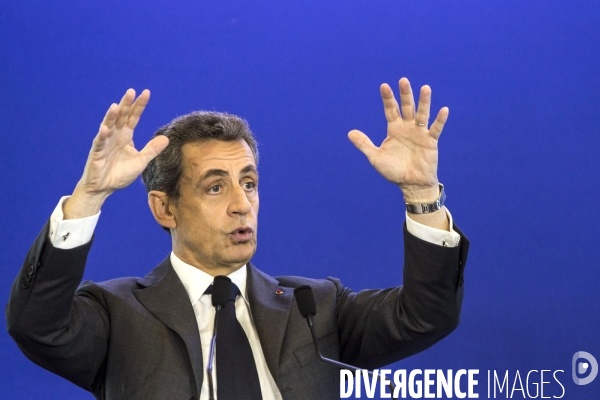 Nicolas SARKOZY, président du parti Les Républicains clôt une matinée de travail sur les institutions.