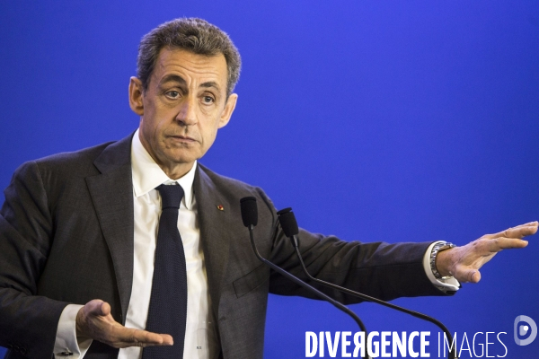 Nicolas SARKOZY, président du parti Les Républicains clôt une matinée de travail sur les institutions.