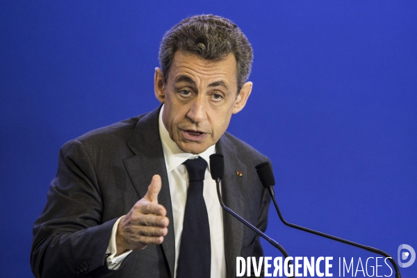 Nicolas SARKOZY, président du parti Les Républicains clôt une matinée de travail sur les institutions.