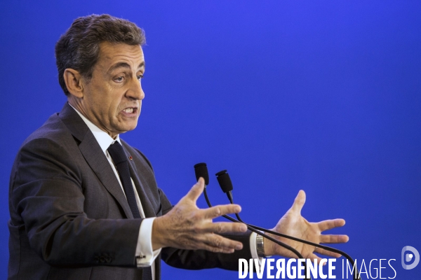 Nicolas SARKOZY, président du parti Les Républicains clôt une matinée de travail sur les institutions.