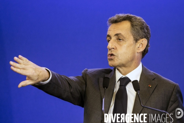 Nicolas SARKOZY, président du parti Les Républicains clôt une matinée de travail sur les institutions.