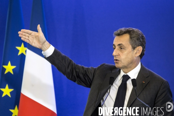 Nicolas SARKOZY, président du parti Les Républicains clôt une matinée de travail sur les institutions.