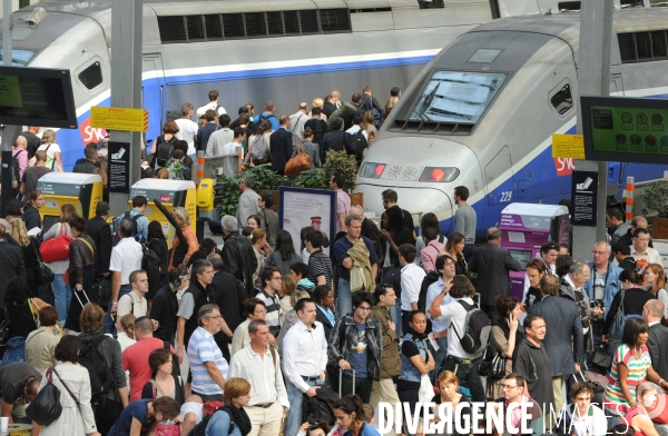 Grands departs dans les gares parisiennes