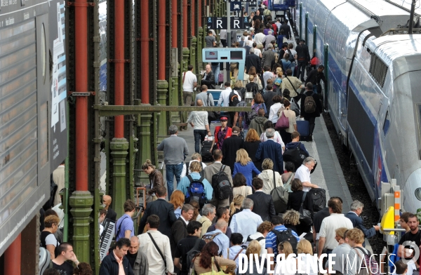 Grands departs dans les gares parisiennes