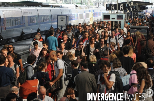 Grands departs dans les gares parisiennes