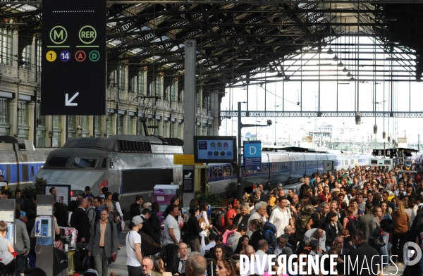 Grands departs dans les gares parisiennes