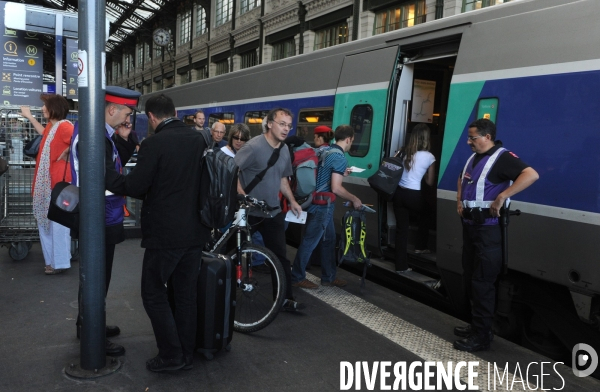 Grands departs dans les gares parisiennes