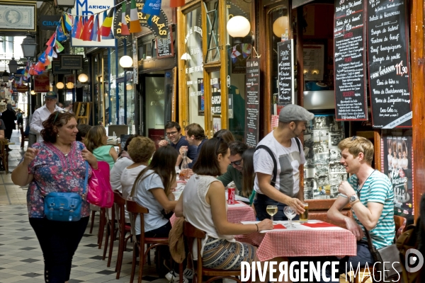 Illustration Juin 2016. Restaurant dans le passage des Panoramas