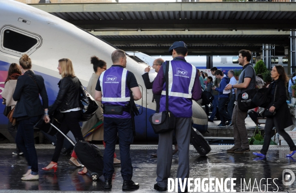 Grands departs dans les gares parisiennes